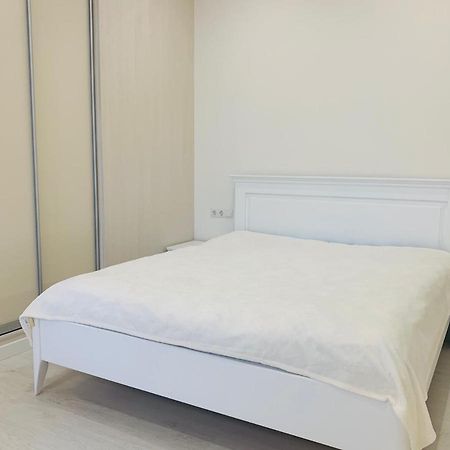 New Appartment In Yuzhny Yuzhne Exterior foto