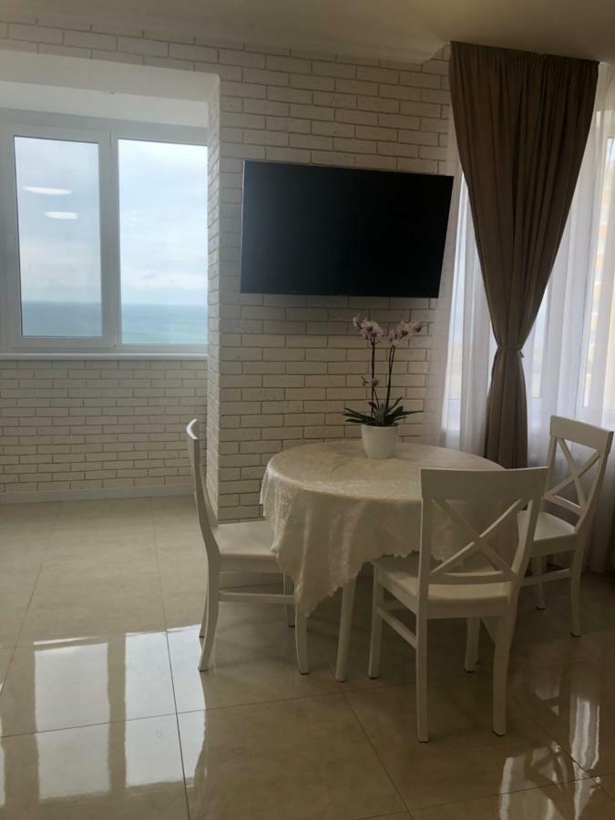 New Appartment In Yuzhny Yuzhne Exterior foto